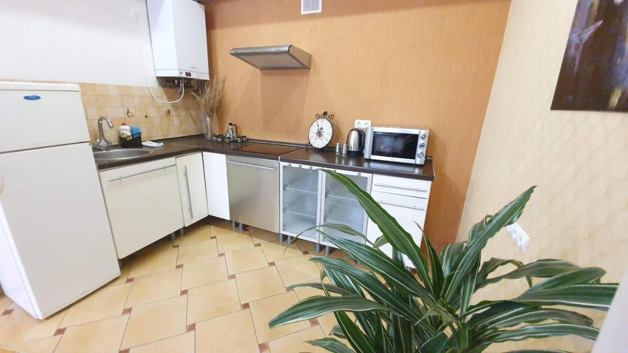 Demar Apart Herzena Lviv Exteriör bild