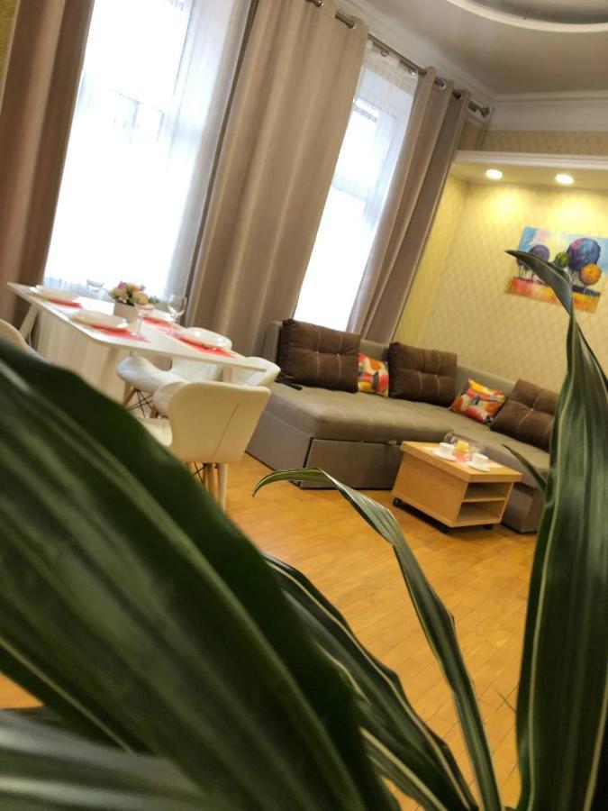 Demar Apart Herzena Lviv Exteriör bild